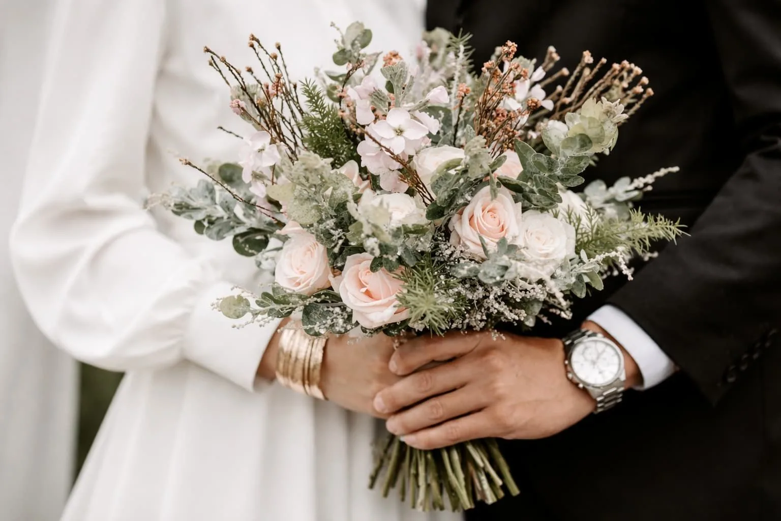 Bouquet degli sposi all'Agriturismo Sottotono, fotografia di matrimonio Koral